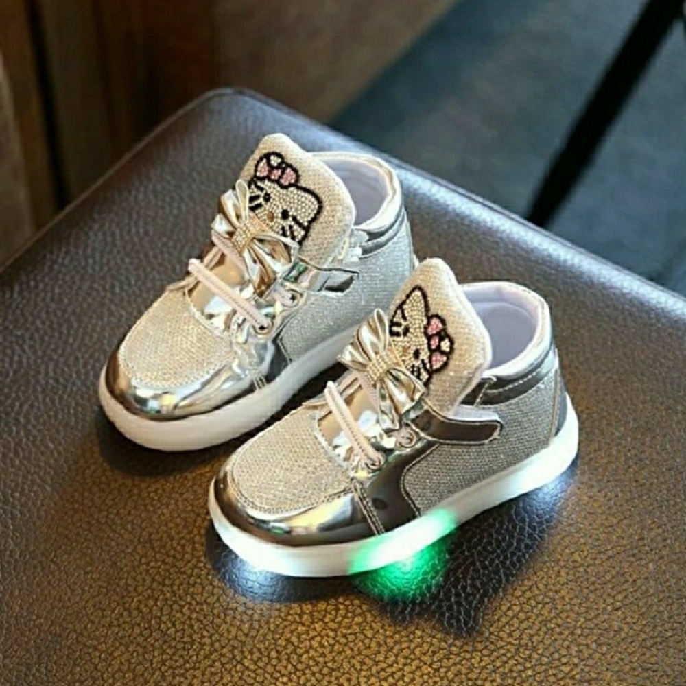👟 NEW CHILDREN'S LUMINOUS SNEAKERS